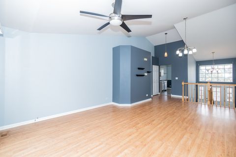 Tiny photo for 2831 S Embers Lane, Arlington Heights, IL 60005 (MLS # 12511595)