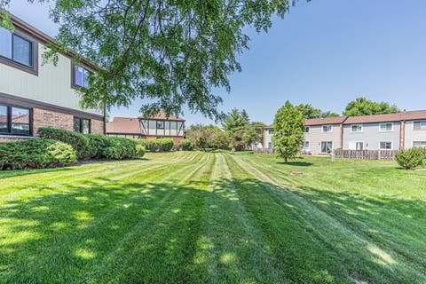 Tiny photo for 1538 Springview Court #A1, Wheeling, IL 60090 (MLS # 12696114)