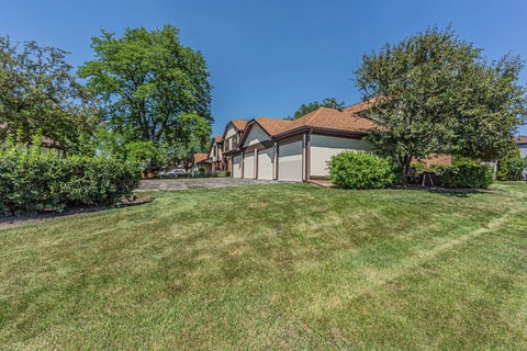 Tiny photo for 1538 Springview Court #A1, Wheeling, IL 60090 (MLS # 12696114)