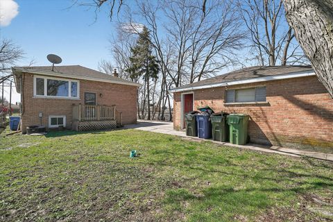 Tiny photo for 2956 W 99th Place, Evergreen Park, IL 60805 (MLS # 12613430)