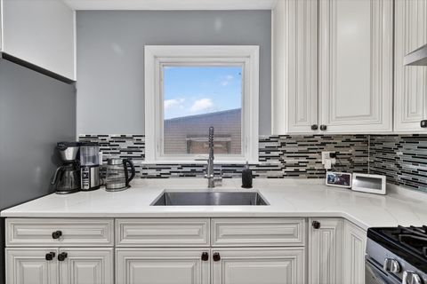 Tiny photo for 2956 W 99th Place, Evergreen Park, IL 60805 (MLS # 12613430)