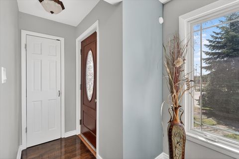 Tiny photo for 2956 W 99th Place, Evergreen Park, IL 60805 (MLS # 12613430)