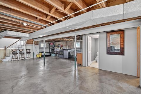 Tiny photo for 2956 W 99th Place, Evergreen Park, IL 60805 (MLS # 12613430)