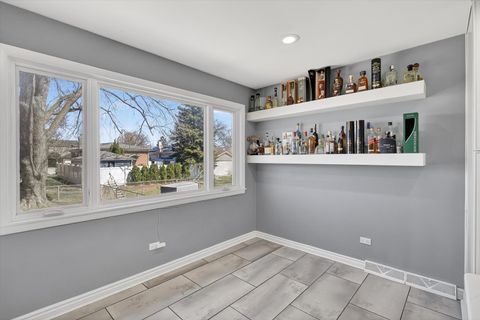 Tiny photo for 2956 W 99th Place, Evergreen Park, IL 60805 (MLS # 12613430)