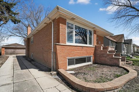 Tiny photo for 2956 W 99th Place, Evergreen Park, IL 60805 (MLS # 12613430)