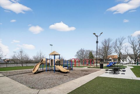 Tiny photo for 2956 W 99th Place, Evergreen Park, IL 60805 (MLS # 12613430)