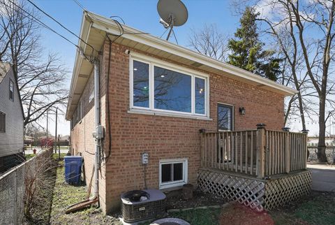 Tiny photo for 2956 W 99th Place, Evergreen Park, IL 60805 (MLS # 12613430)