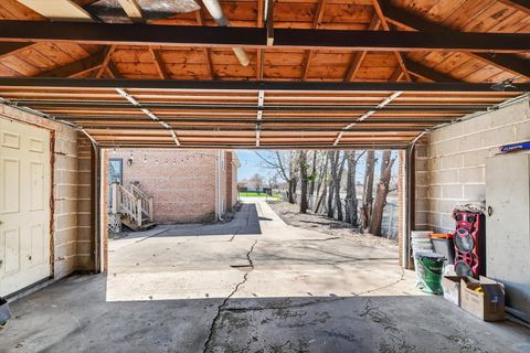 Tiny photo for 2956 W 99th Place, Evergreen Park, IL 60805 (MLS # 12613430)