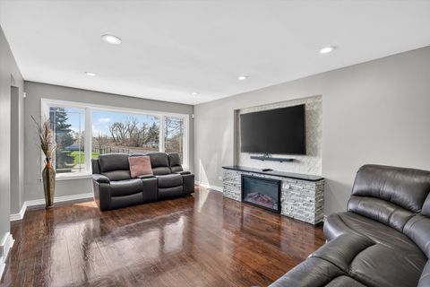 Tiny photo for 2956 W 99th Place, Evergreen Park, IL 60805 (MLS # 12613430)