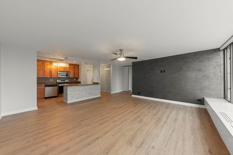 Tiny photo for 5455 N Sheridan Road #908, Chicago, IL 60640 (MLS # 12682122)