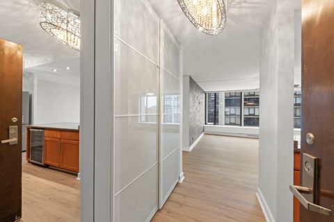 Tiny photo for 5455 N Sheridan Road #908, Chicago, IL 60640 (MLS # 12682122)