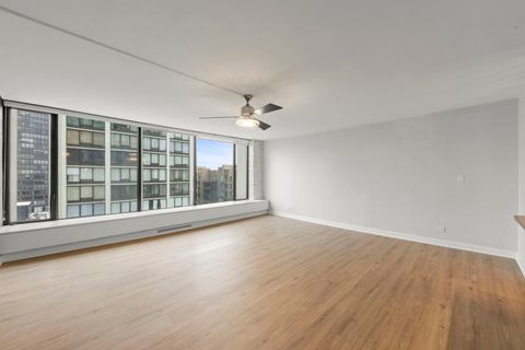 Tiny photo for 5455 N Sheridan Road #908, Chicago, IL 60640 (MLS # 12682122)