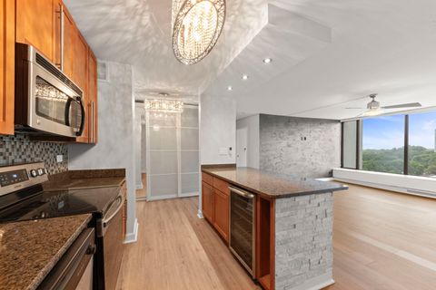 Tiny photo for 5455 N Sheridan Road #908, Chicago, IL 60640 (MLS # 12682122)