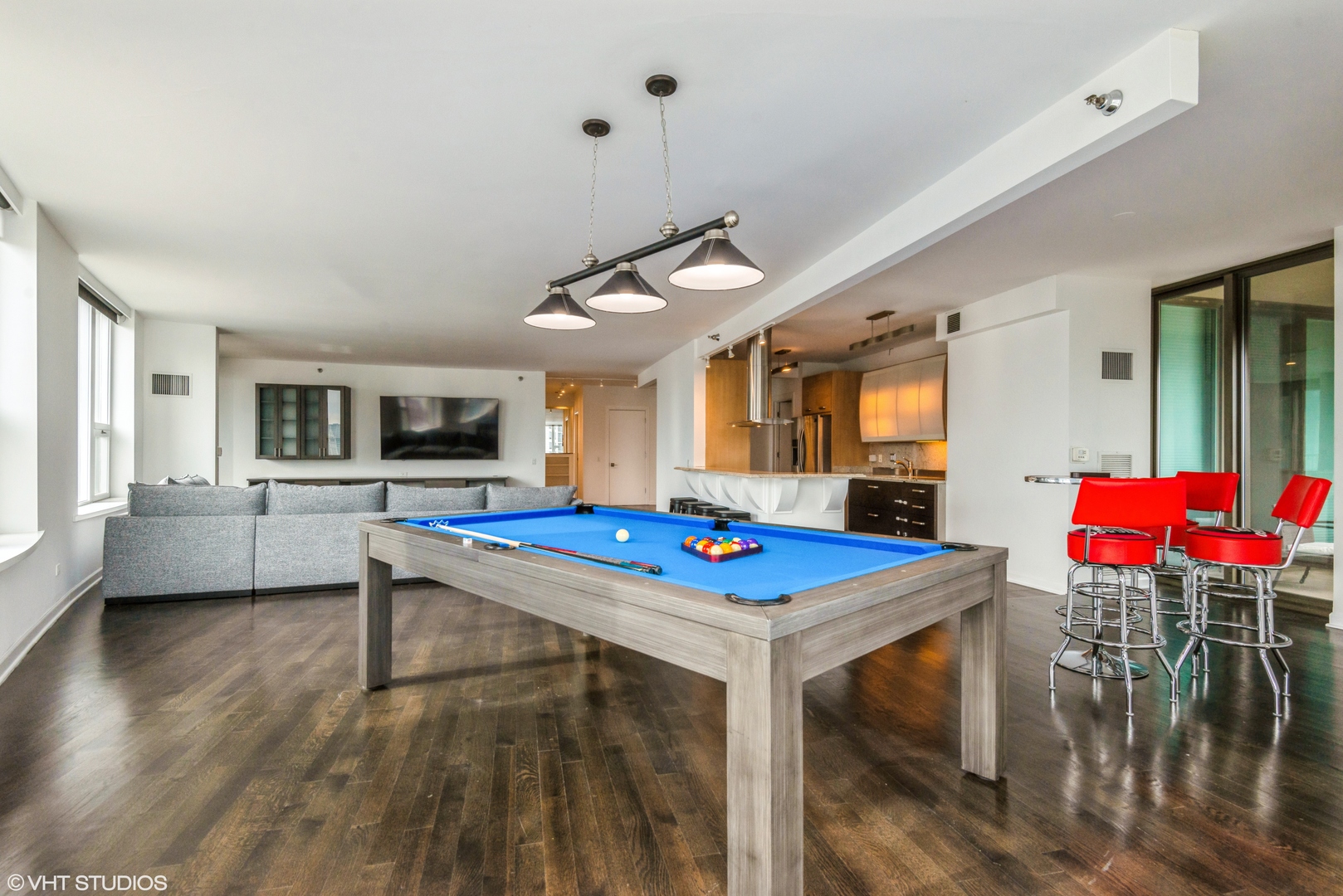 501 N Clinton Street 3103