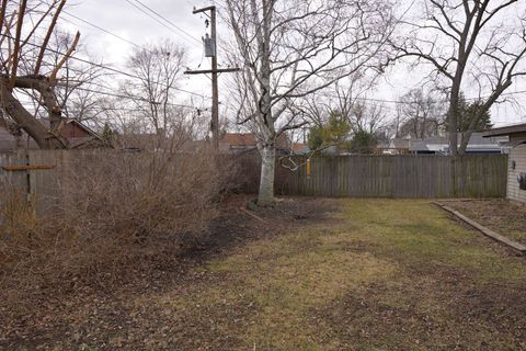 Tiny photo for 19 Helm Road, Carpentersville, IL 60110 (MLS # 12573792)
