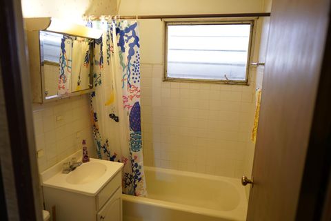 Tiny photo for 19 Helm Road, Carpentersville, IL 60110 (MLS # 12573792)