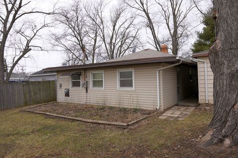 Tiny photo for 19 Helm Road, Carpentersville, IL 60110 (MLS # 12573792)