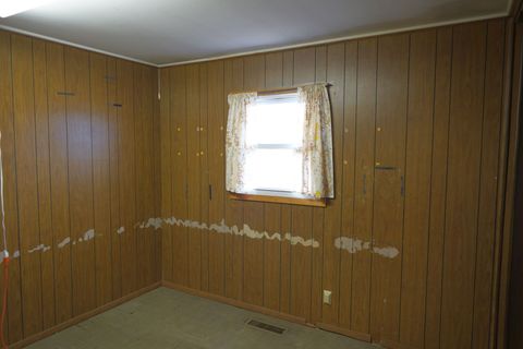 Tiny photo for 19 Helm Road, Carpentersville, IL 60110 (MLS # 12573792)