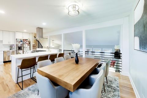 Tiny photo for 5 E Emerson Street, Arlington Heights, IL 60005 (MLS # 12588923)