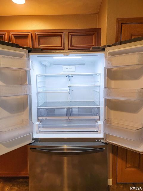 Tiny photo for 2517 Cherrybark Lane, Flora, IL 62839 (MLS # EB459469)