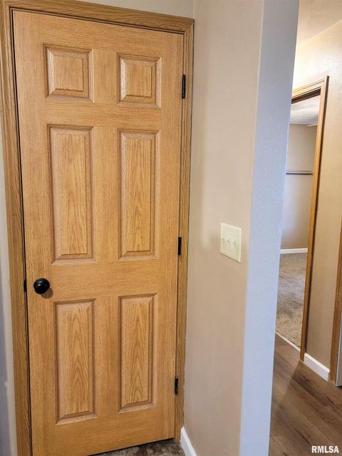 Tiny photo for 2517 Cherrybark Lane, Flora, IL 62839 (MLS # EB459469)