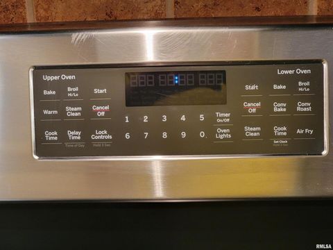 Tiny photo for 2517 Cherrybark Lane, Flora, IL 62839 (MLS # EB459469)