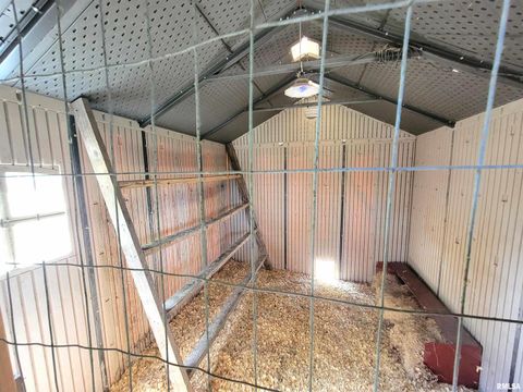 Tiny photo for 2517 Cherrybark Lane, Flora, IL 62839 (MLS # EB459469)