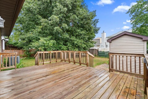 Tiny photo for 1575 Brandywyn Lane, Buffalo Grove, IL 60089 (MLS # 12751674)