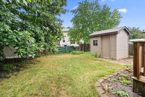 Tiny photo for 1575 Brandywyn Lane, Buffalo Grove, IL 60089 (MLS # 12751674)