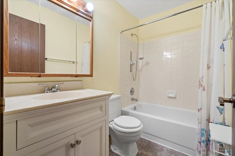 Tiny photo for 1575 Brandywyn Lane, Buffalo Grove, IL 60089 (MLS # 12751674)