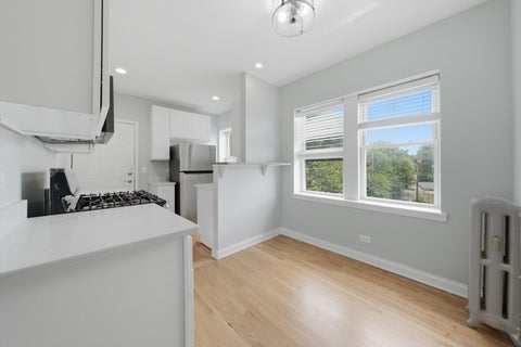 Tiny photo for 52 Forest Avenue #2N, Riverside, IL 60546 (MLS # 12762816)