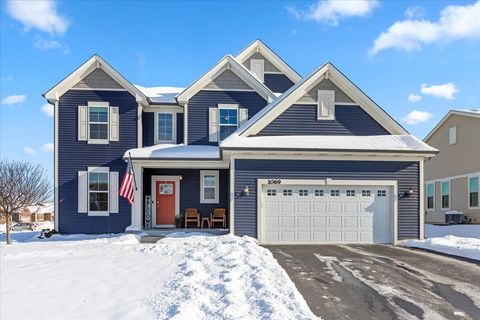 Photo of 1069 Ardmoor Drive, Crystal Lake, IL 60012 (MLS # 12520020)