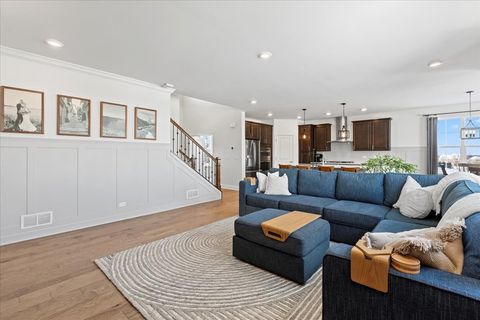 Tiny photo for 1069 Ardmoor Drive, Crystal Lake, IL 60012 (MLS # 12520020)