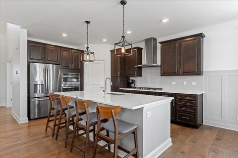 Tiny photo for 1069 Ardmoor Drive, Crystal Lake, IL 60012 (MLS # 12520020)