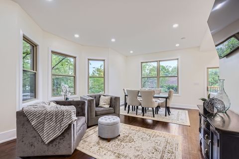 Tiny photo for 9556 S Winchester Avenue, Chicago, IL 60643 (MLS # 12492727)