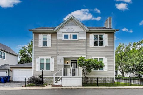 2855 N Wolcott Avenue B Chicago IL 60657