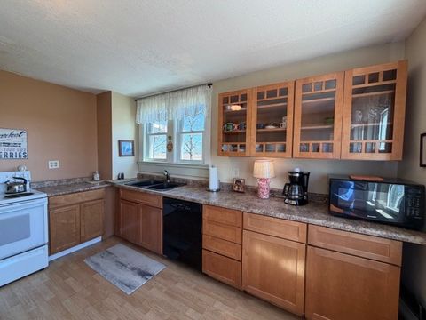 Tiny photo for 915 E Emery Road, Maroa, IL 61756 (MLS # 12604402)