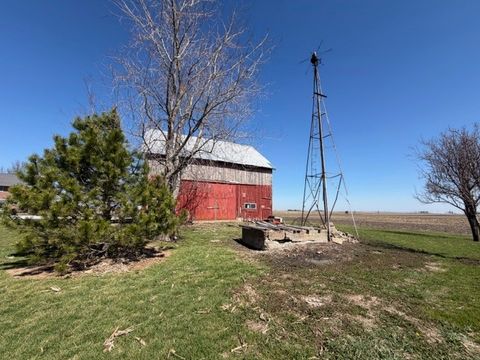 Tiny photo for 915 E Emery Road, Maroa, IL 61756 (MLS # 12604402)