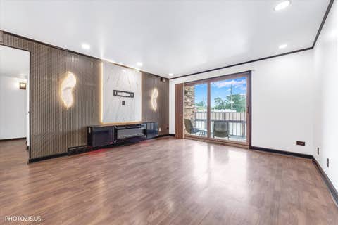 Tiny photo for 10524 Ridge Cove Drive #25B, Chicago Ridge, IL 60415 (MLS # 12737709)