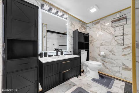 Tiny photo for 10524 Ridge Cove Drive #25B, Chicago Ridge, IL 60415 (MLS # 12737709)