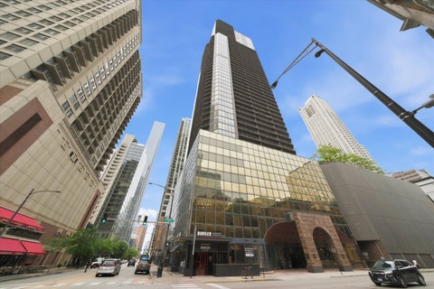 Photo of 10 E Ontario Street #2003, Chicago, IL 60611 (MLS # 12771202)