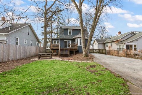 Tiny photo for 334 W School Street W, Villa Park, IL 60181 (MLS # 12616041)