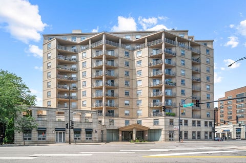 Photo of 4350 N Broadway Street #1002, Chicago, IL 60613 (MLS # 12769709)