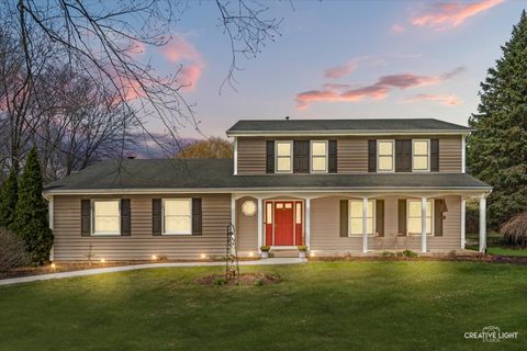 Photo of 7N002 Glenview Drive, St. Charles, IL 60175 (MLS # 12546440)