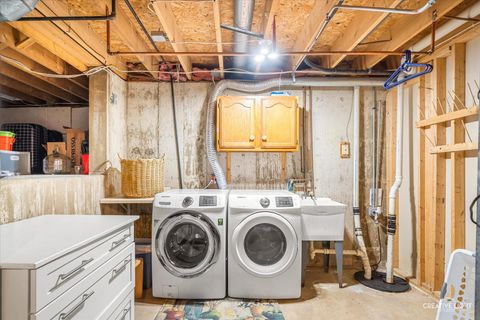 Tiny photo for 7N002 Glenview Drive, St. Charles, IL 60175 (MLS # 12546440)