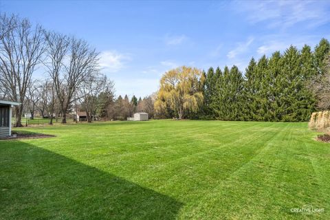 Tiny photo for 7N002 Glenview Drive, St. Charles, IL 60175 (MLS # 12546440)