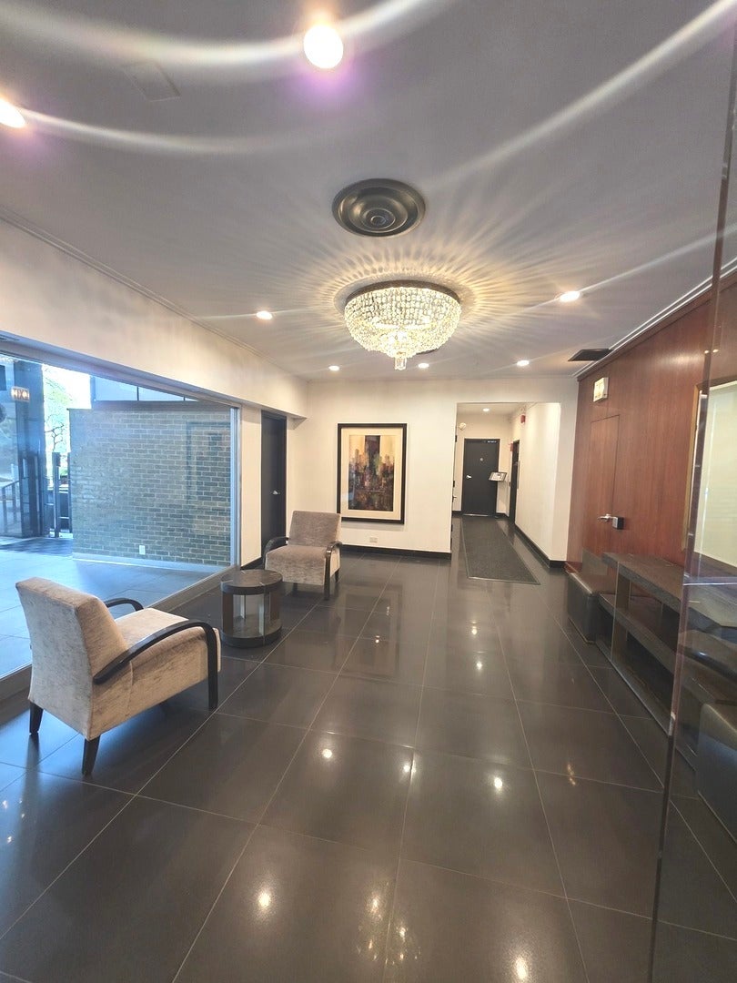 1000 N Lake Shore Drive 809
