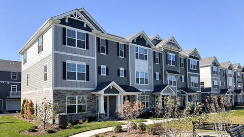 418 lakeshore Court, St. Charles, IL 60174 - #: 12701420