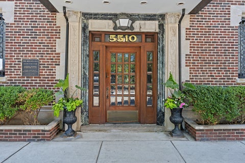 Tiny photo for 5510 N Sheridan Road #2A, Chicago, IL 60640 (MLS # 12754161)