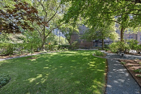 Tiny photo for 5510 N Sheridan Road #2A, Chicago, IL 60640 (MLS # 12754161)